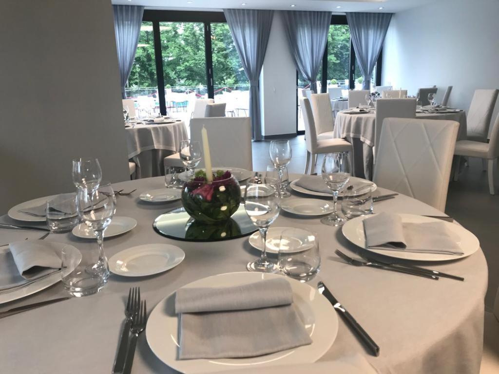 Domus Grand Hotel Rende Eksteriør billede